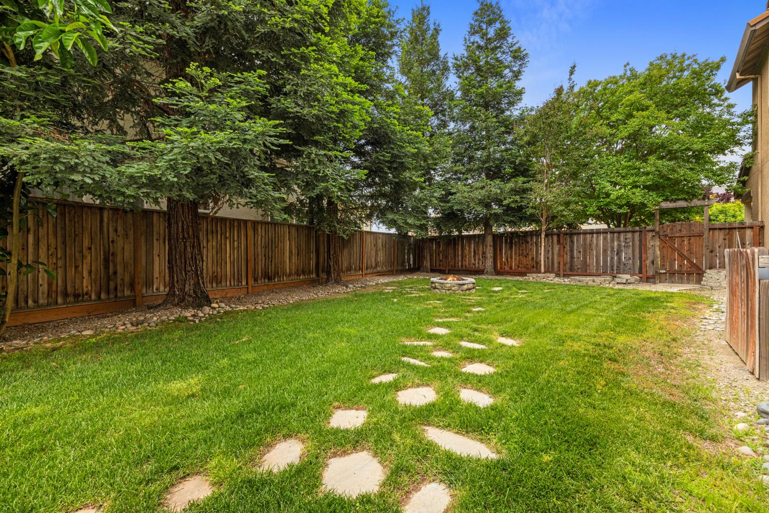 Detail Gallery Image 61 of 76 For 1734 Bandoni Ln, Manteca,  CA 95337 - 4 Beds | 3/1 Baths