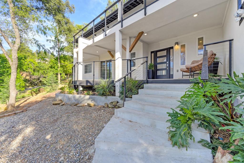 Detail Gallery Image 10 of 99 For 592 Torero Way, El Dorado Hills,  CA 95762 - 5 Beds | 4 Baths