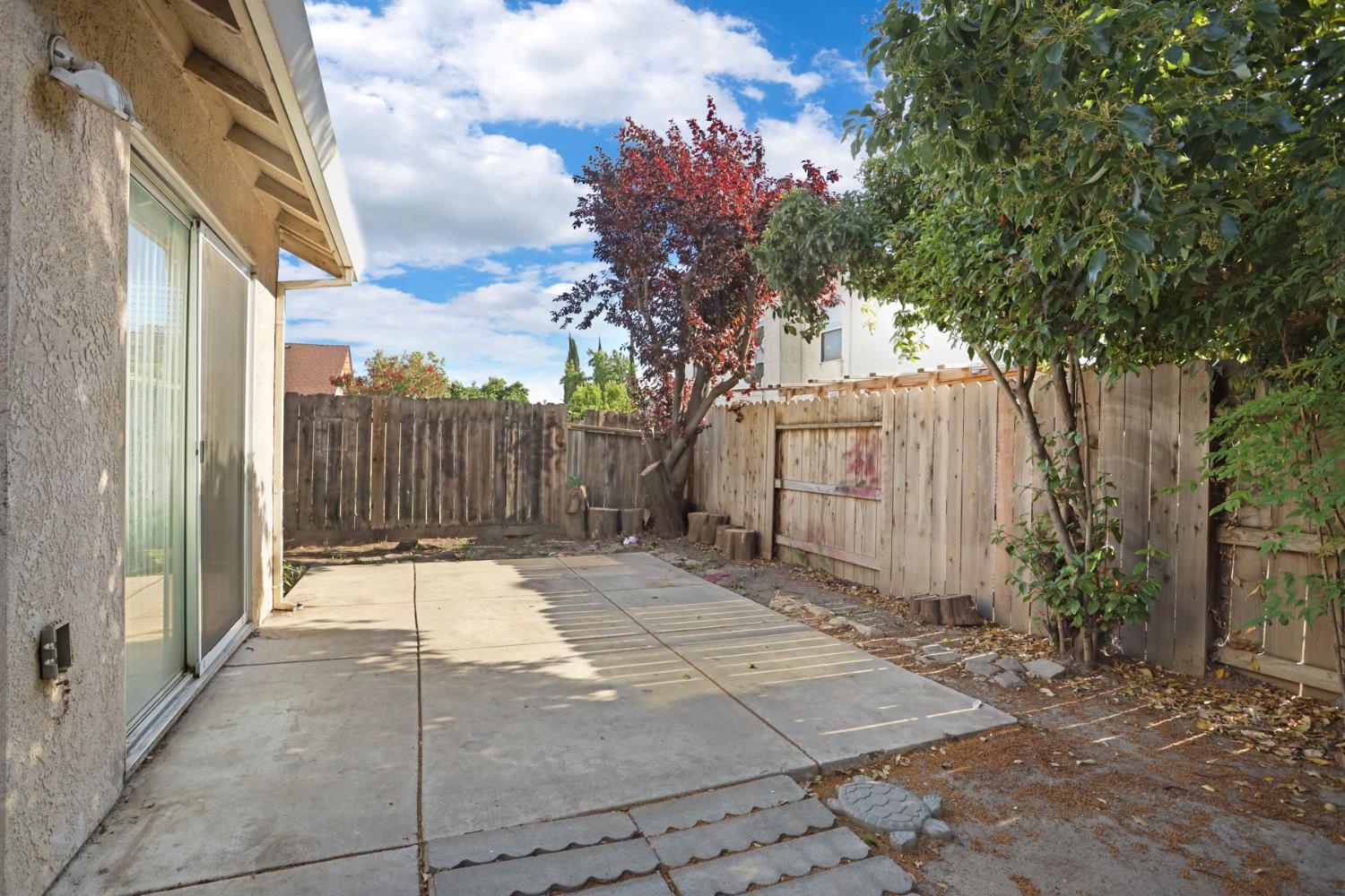 Detail Gallery Image 36 of 36 For 2405 S Fresno Ave, Stockton,  CA 95206 - 3 Beds | 2 Baths