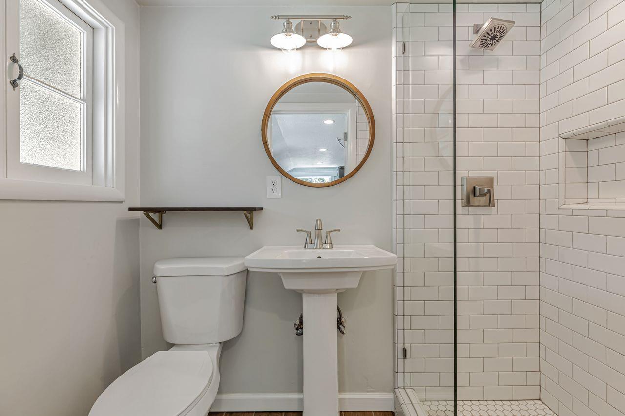 Detail Gallery Image 56 of 68 For 1800 8th Ave, Sacramento,  CA 95818 - 4 Beds | 1/1 Baths
