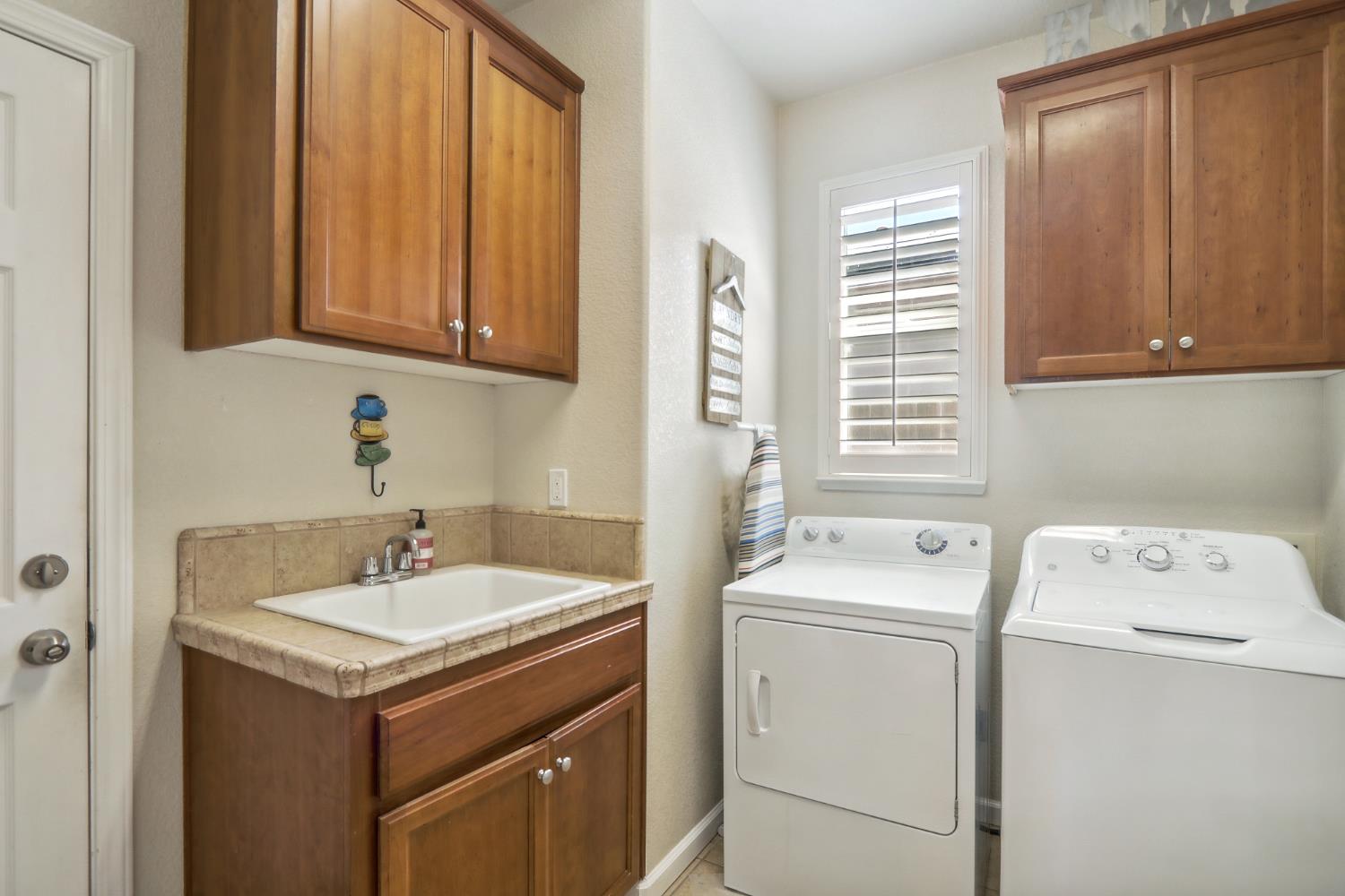 Detail Gallery Image 27 of 47 For 1214 Mill Way, Stockton,  CA 95209 - 4 Beds | 3 Baths