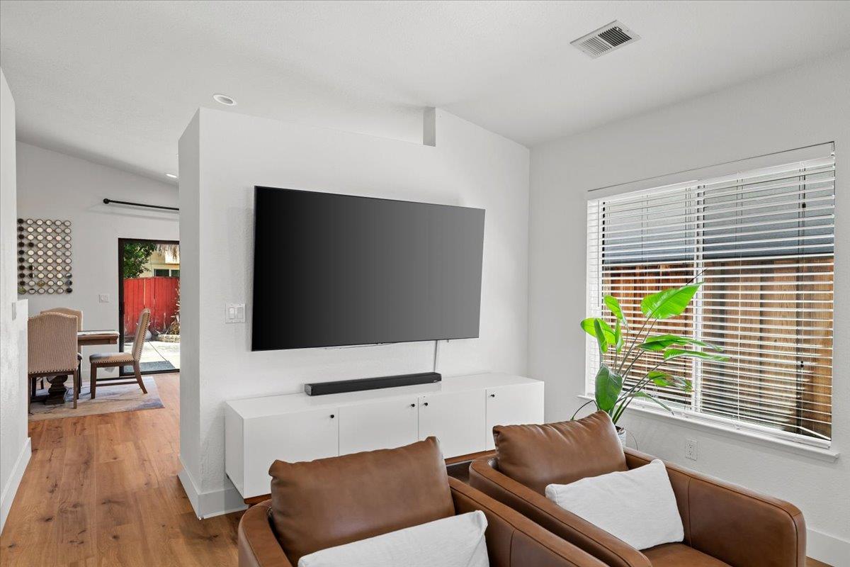 Detail Gallery Image 12 of 40 For 471 Pombo Square Dr, Tracy,  CA 95376 - 3 Beds | 2 Baths