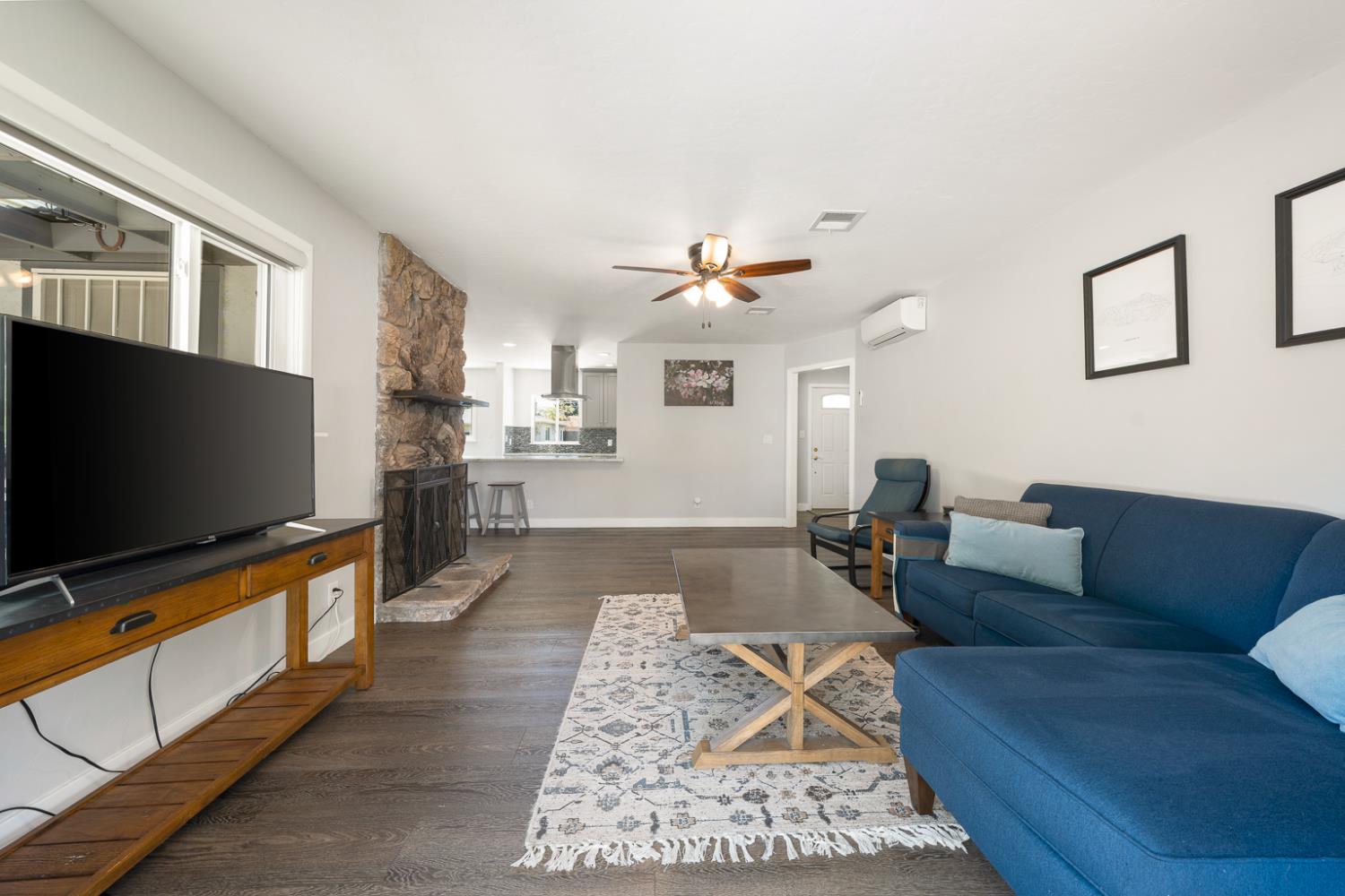 Detail Gallery Image 8 of 38 For 1136 Hampton Rd, Sacramento,  CA 95864 - 3 Beds | 1 Baths
