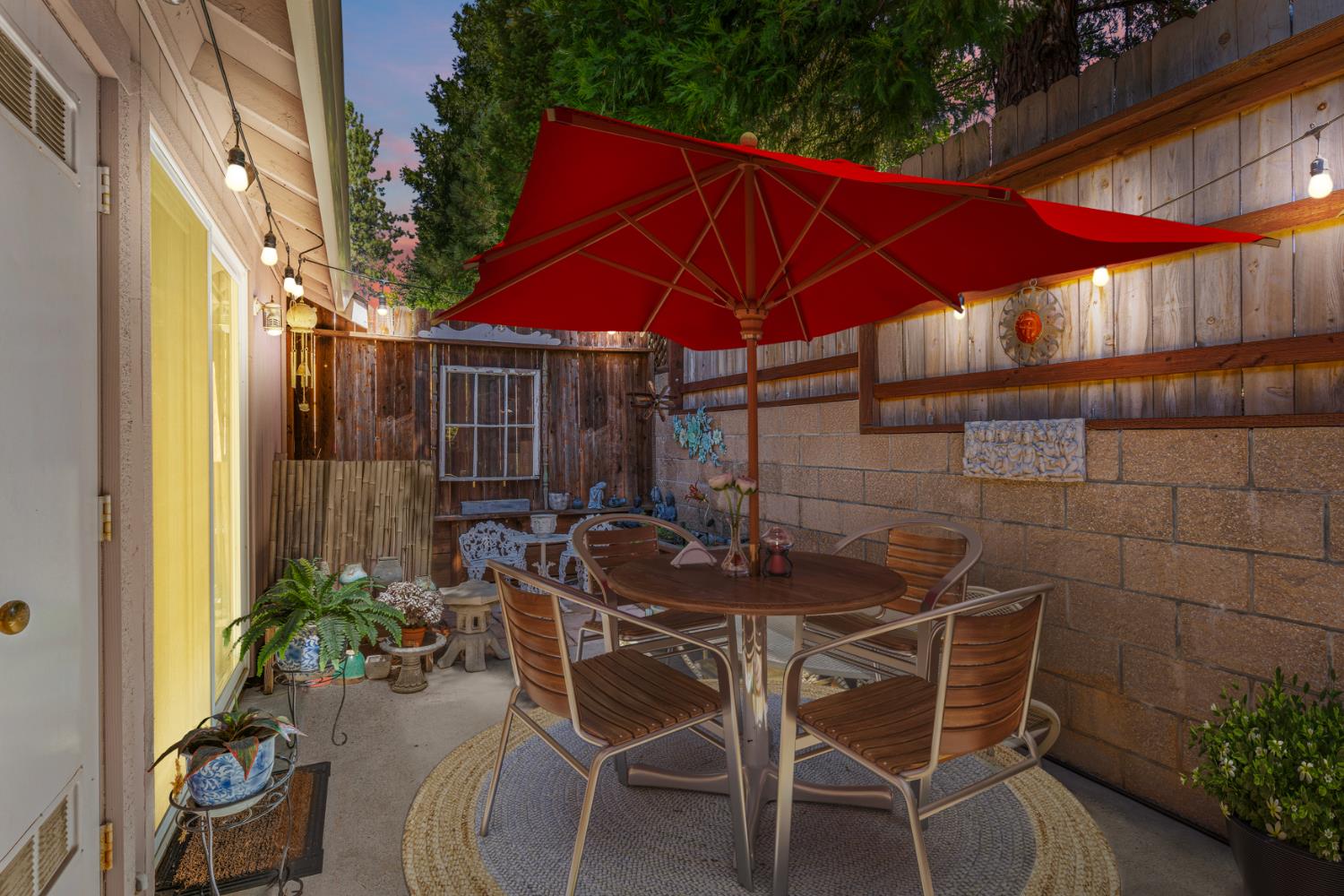 Detail Gallery Image 23 of 26 For 126 Carriage Ln, Grass Valley,  CA 95949 - 2 Beds | 2 Baths