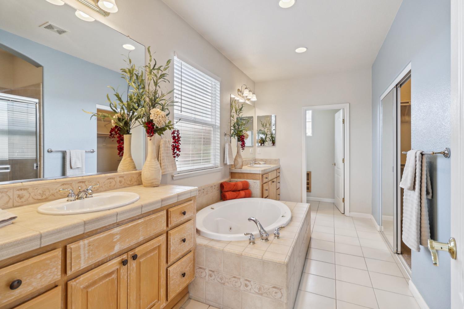 Detail Gallery Image 39 of 67 For 2039 Petruchio Way, Roseville,  CA 95661 - 4 Beds | 3 Baths