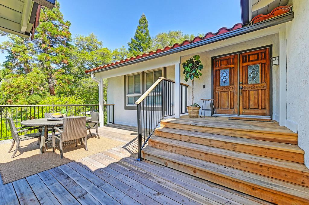Detail Gallery Image 10 of 58 For 6895 Country Ct, Granite Bay,  CA 95746 - 4 Beds | 3 Baths