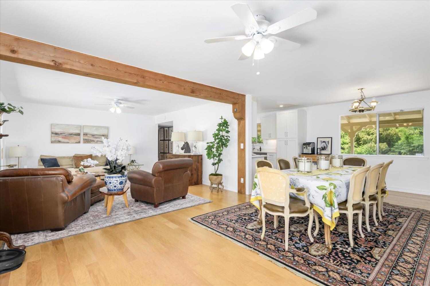 Detail Gallery Image 13 of 56 For 25233 County Road 96, Davis,  CA 95616 - 4 Beds | 2 Baths
