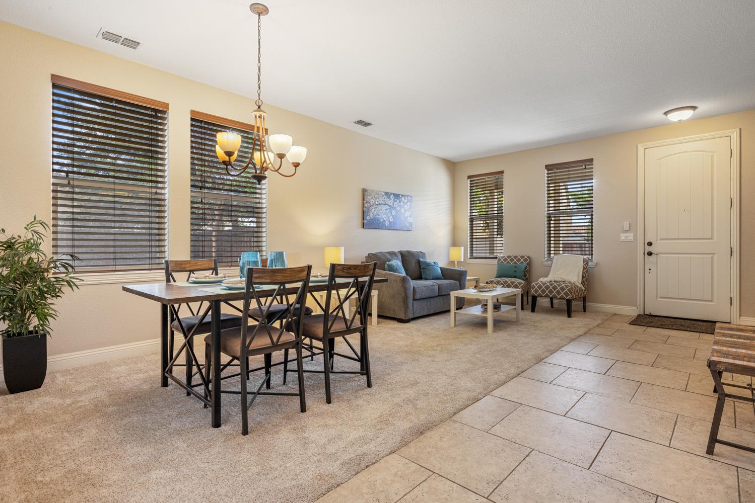 Detail Gallery Image 10 of 76 For 1734 Bandoni Ln, Manteca,  CA 95337 - 4 Beds | 3/1 Baths