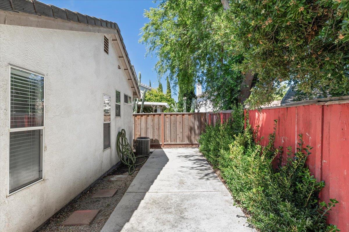 Detail Gallery Image 37 of 40 For 471 Pombo Square Dr, Tracy,  CA 95376 - 3 Beds | 2 Baths