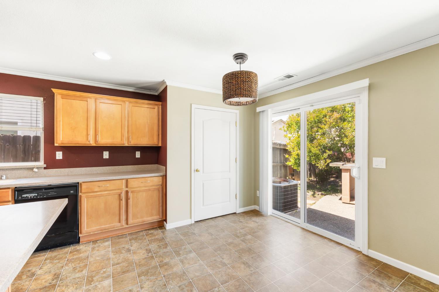 Barney Avenue, Olivehurst, California image 17