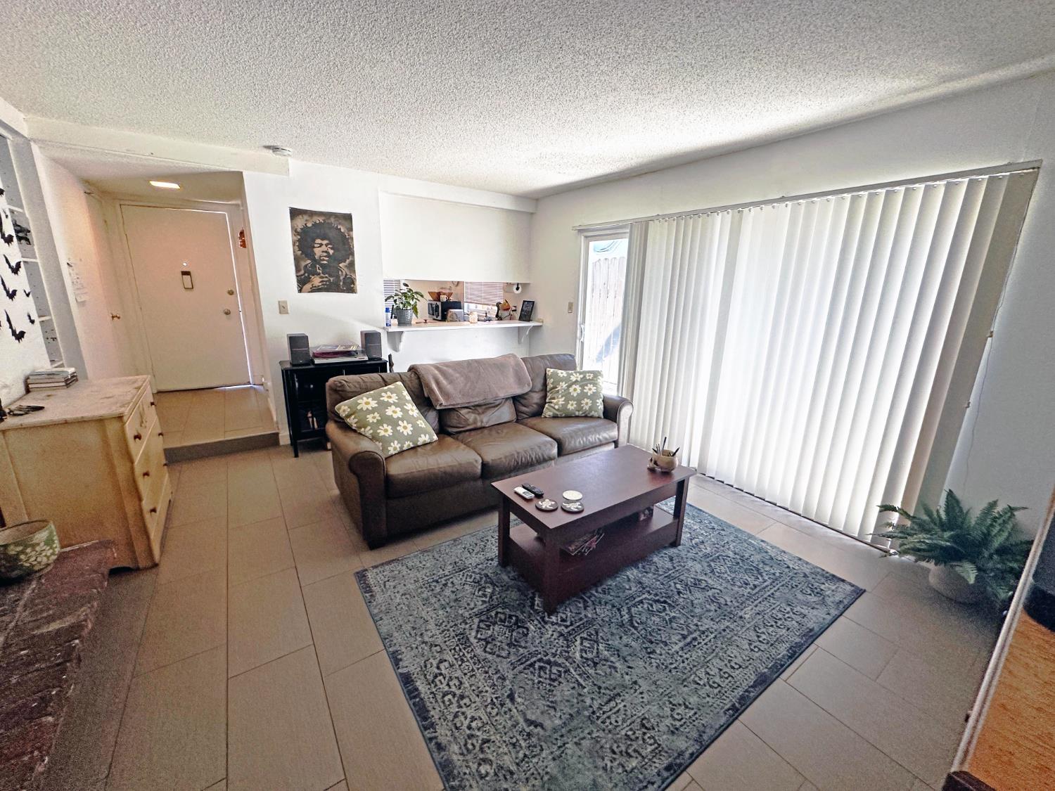 Detail Gallery Image 41 of 43 For 2525 N St, Sacramento,  CA 95816 - – Beds | – Baths