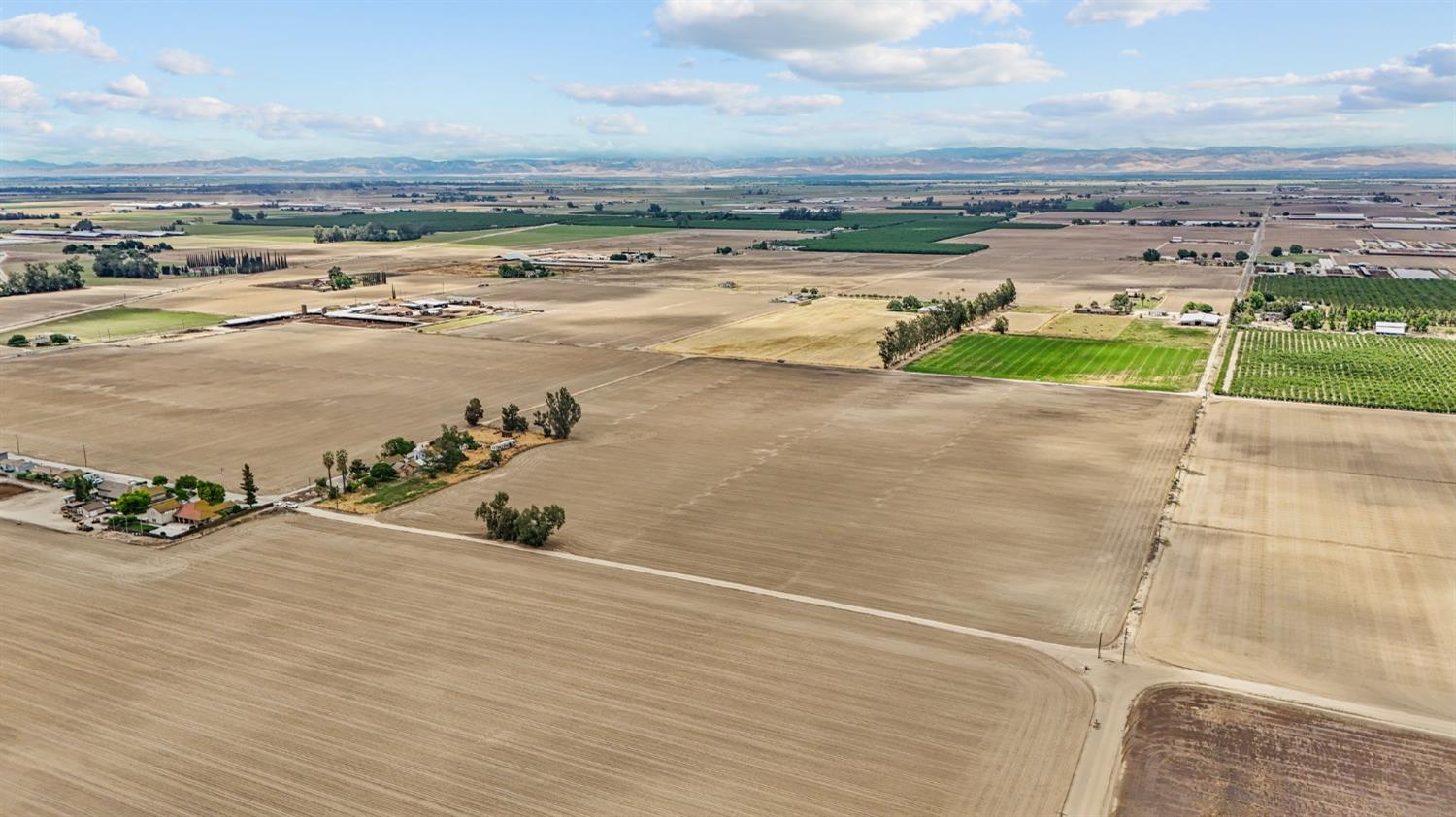 August Avenue, Hilmar, California image 14
