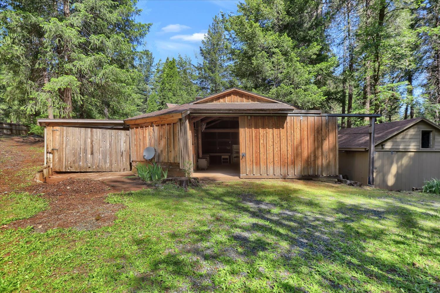 Detail Gallery Image 3 of 76 For 16800 Sun Bloom Way, Nevada City,  CA 95959 - 4 Beds | 3 Baths