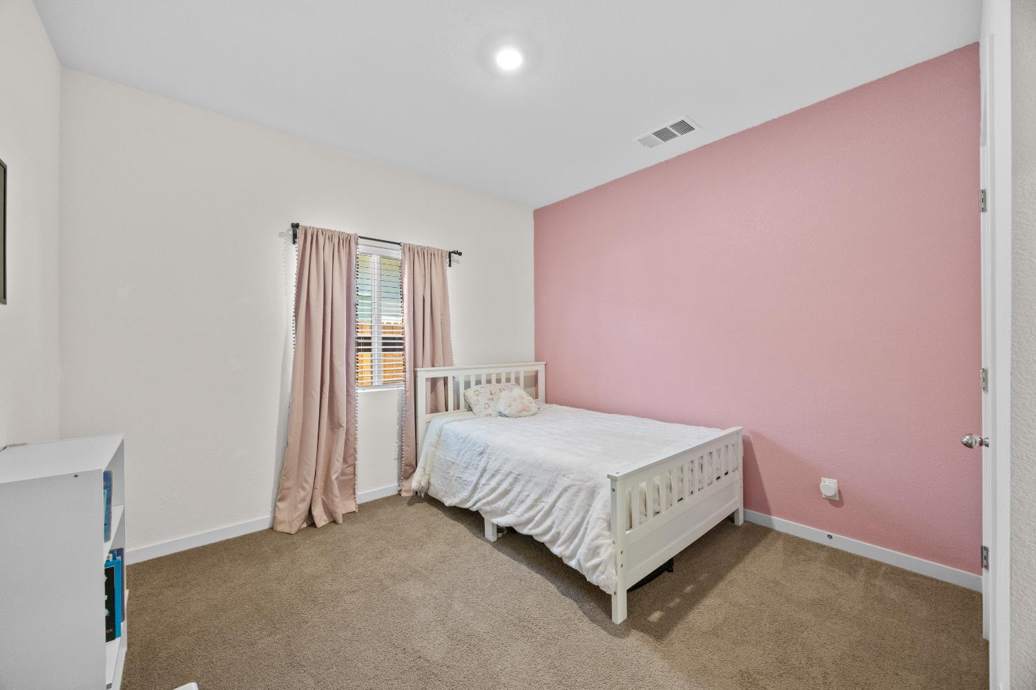 Tamarack Court, Olivehurst, California image 14