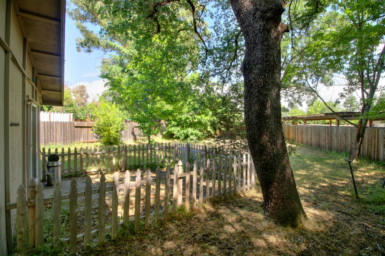Detail Gallery Image 10 of 43 For 4920 Douvan Ct, Carmichael,  CA 95608 - – Beds | – Baths