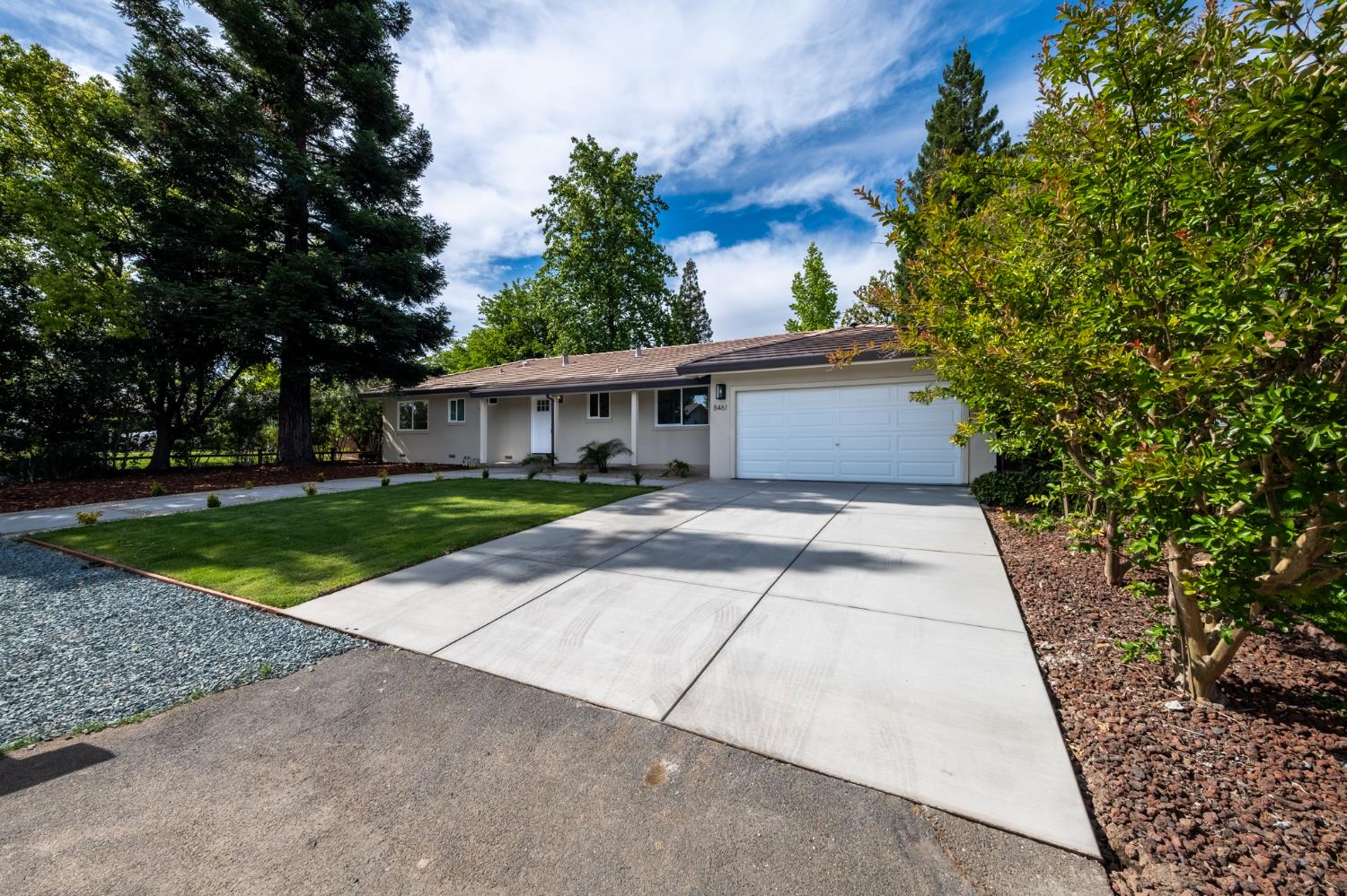 Hidden Valley Circle, Fair Oaks, California image 2
