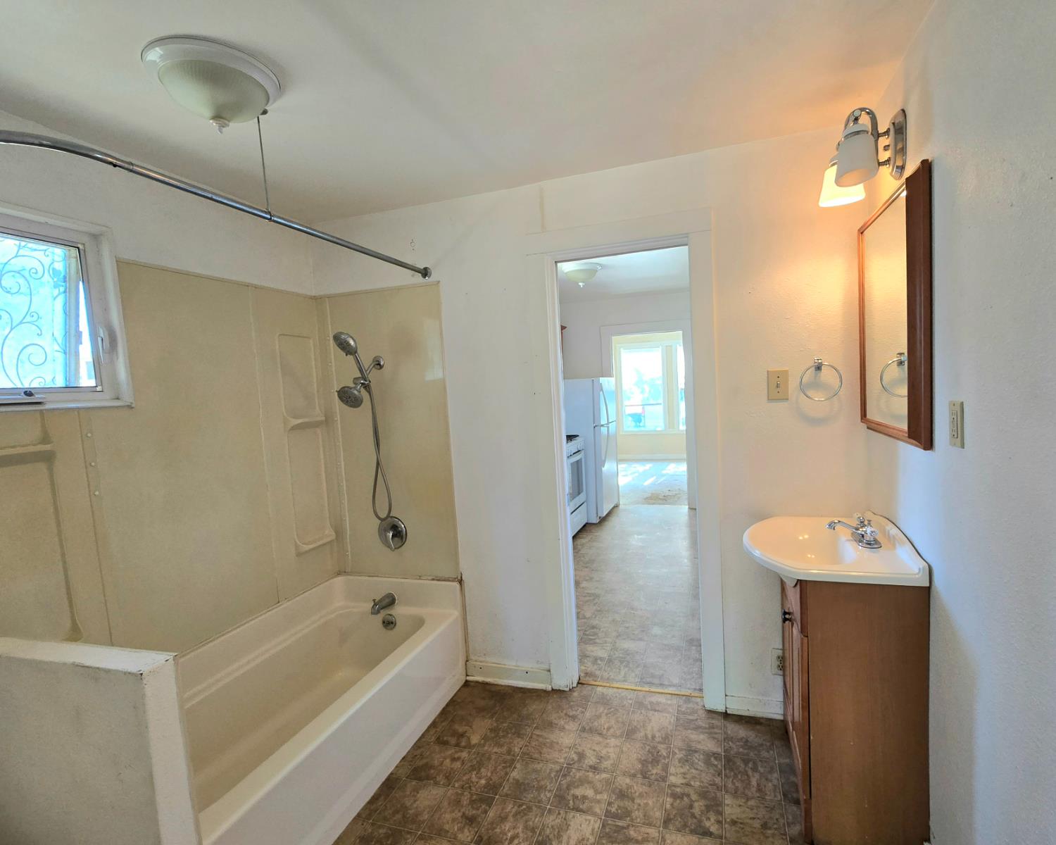 Detail Gallery Image 13 of 28 For 680 Walnut St, Yuba City,  CA 95991 - 2 Beds | 1 Baths