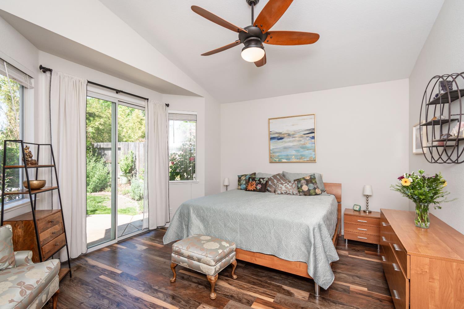 Detail Gallery Image 24 of 48 For 320 Leckenby Way, Folsom,  CA 95630 - 3 Beds | 2 Baths