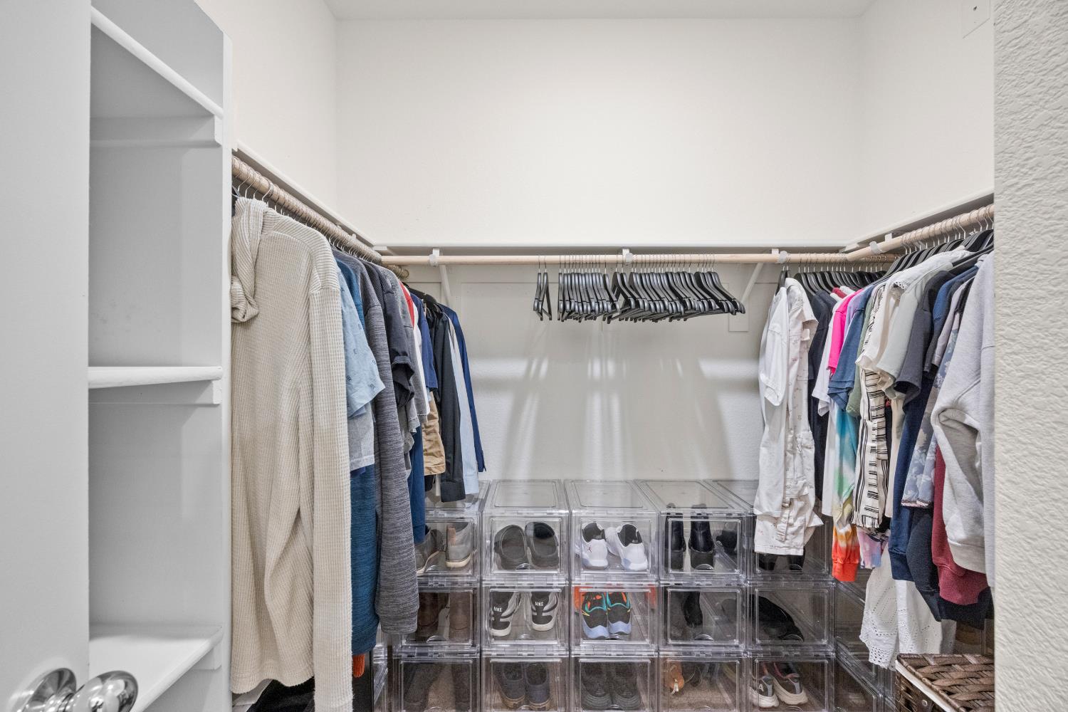 Tamarack Court, Olivehurst, California image 37