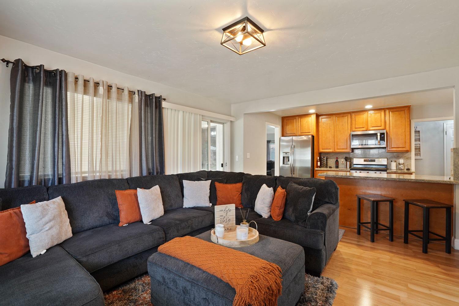 Detail Gallery Image 18 of 34 For 217 E Mayfair Ave, Stockton,  CA 95207 - 3 Beds | 2 Baths