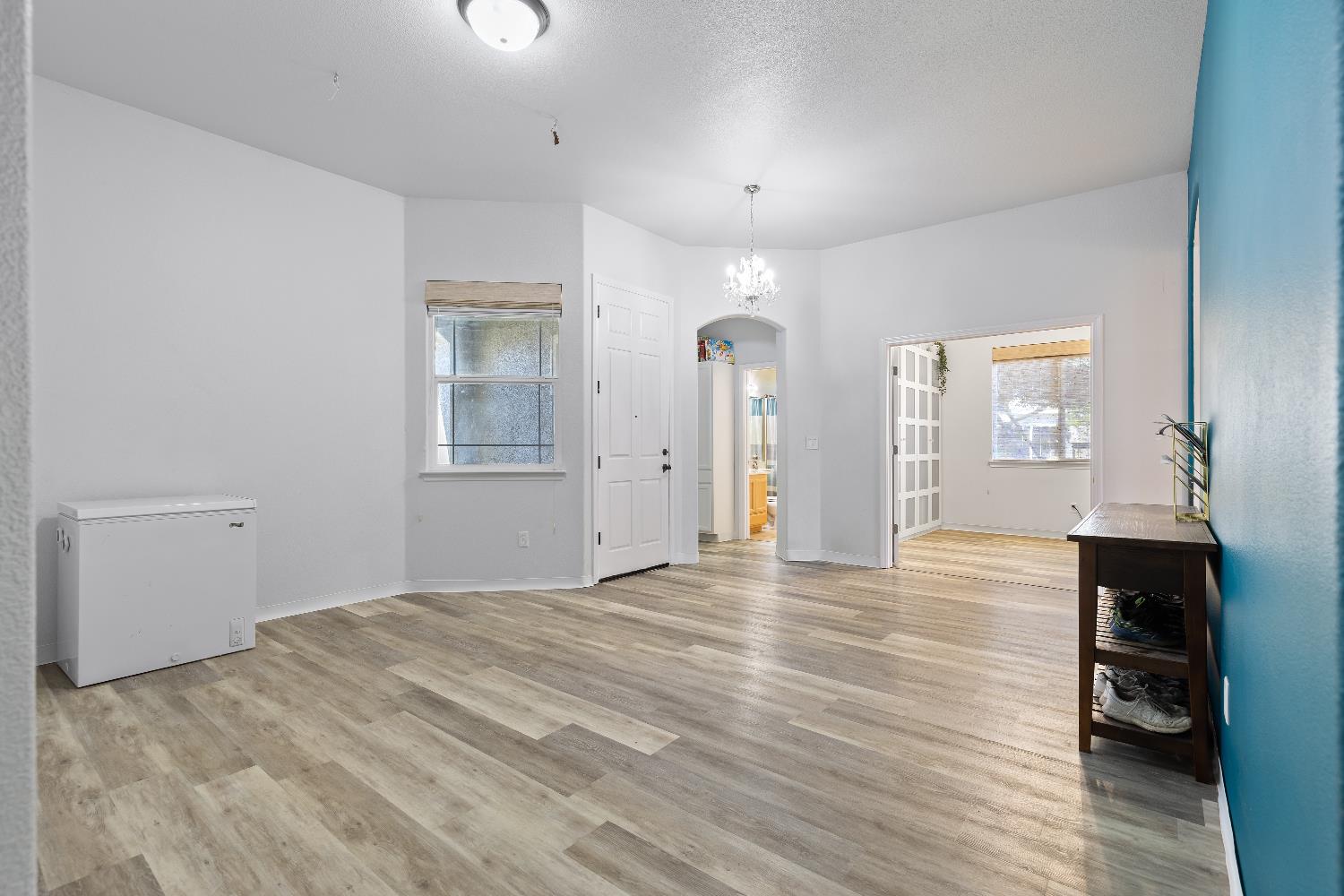 Detail Gallery Image 8 of 36 For 1795 Sea Side Ct, Plumas Lake,  CA 95961 - 4 Beds | 2 Baths