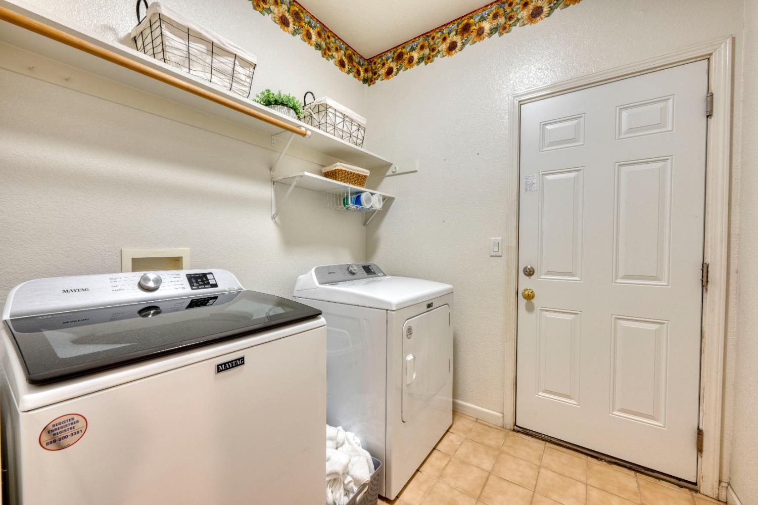 Detail Gallery Image 13 of 26 For 311 Pelican Bay Cir, Sacramento,  CA 95835 - 2 Beds | 2 Baths