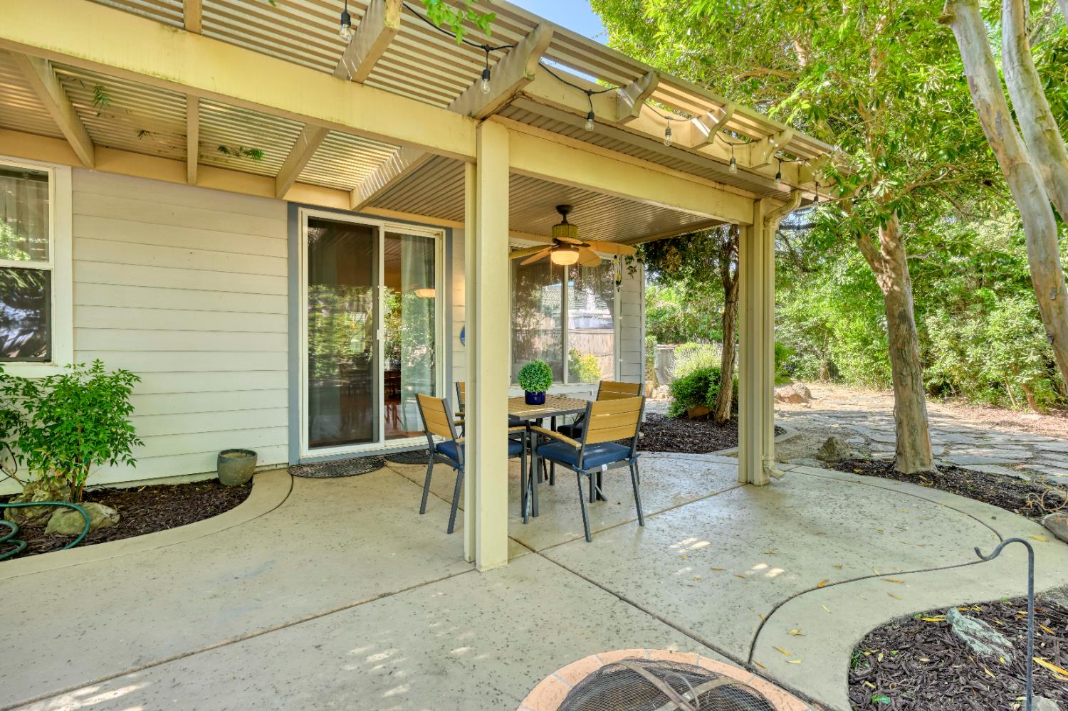 Detail Gallery Image 25 of 26 For 311 Pelican Bay Cir, Sacramento,  CA 95835 - 2 Beds | 2 Baths