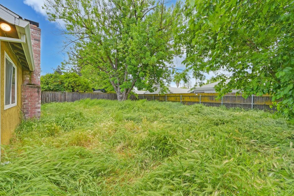 Detail Gallery Image 10 of 25 For 3708 Pullman Dr, Sacramento,  CA 95827 - 3 Beds | 2 Baths