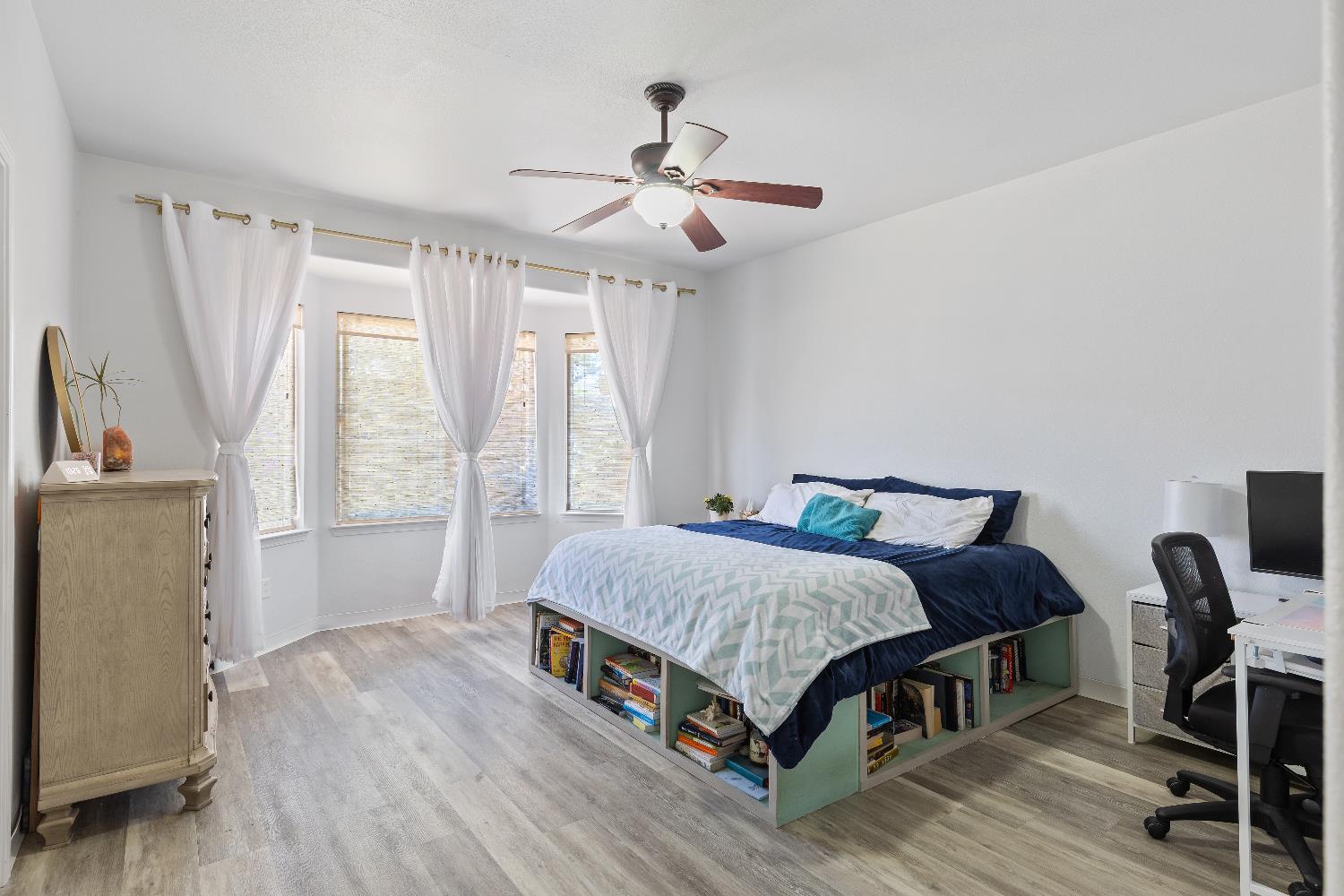 Detail Gallery Image 20 of 36 For 1795 Sea Side Ct, Plumas Lake,  CA 95961 - 4 Beds | 2 Baths
