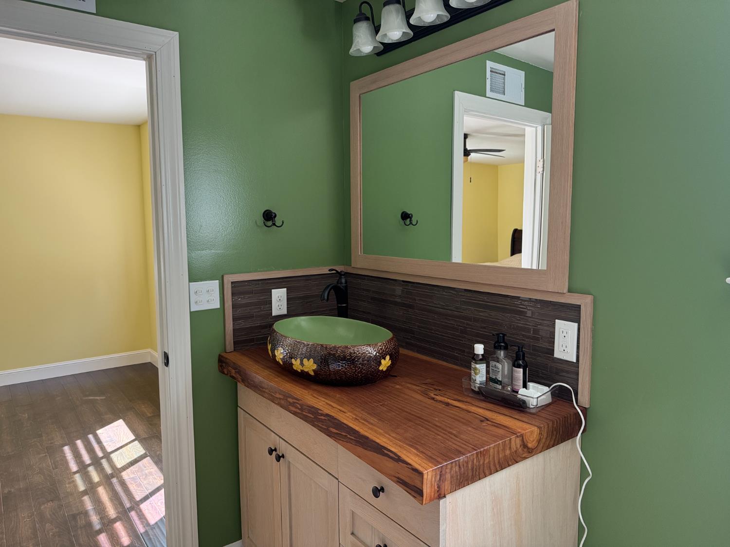 Detail Gallery Image 19 of 79 For 12991 Lake Francis Ext Rd, Dobbins,  CA 95935 - 2 Beds | 2 Baths
