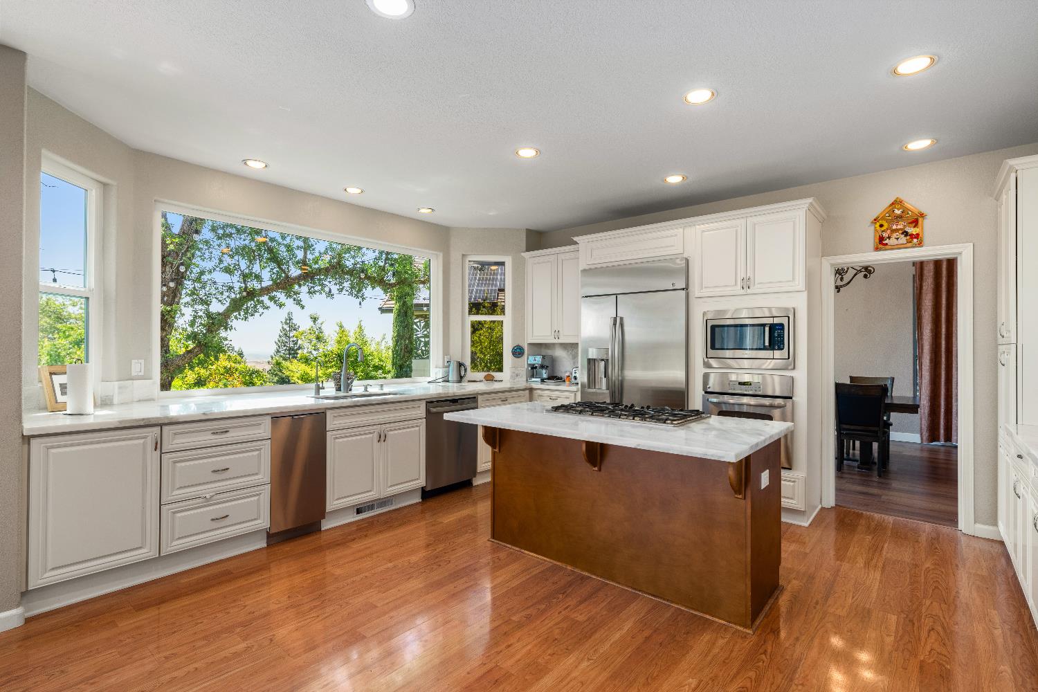 Roble Court, El Dorado Hills, California image 9