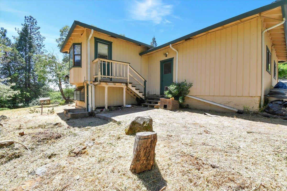 Detail Gallery Image 10 of 92 For 17657 Crest Rd, Grass Valley,  CA 95949 - 3 Beds | 2 Baths