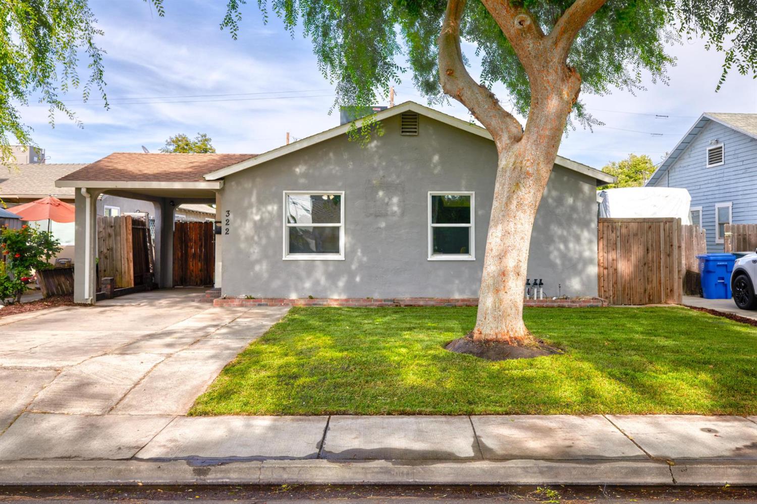 Detail Gallery Image 4 of 27 For 322 N Grant Ave, Manteca,  CA 95336 - 2 Beds | 1 Baths