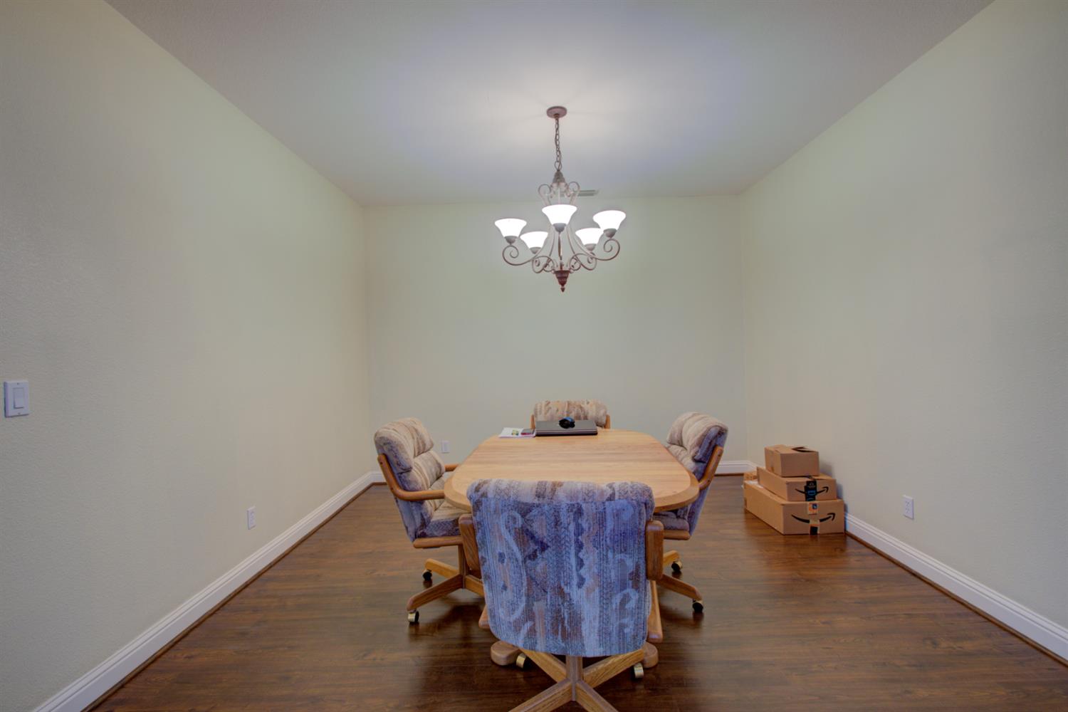 Detail Gallery Image 20 of 71 For 512 Squash Creek Ln, Patterson,  CA 95363 - 5 Beds | 3/1 Baths