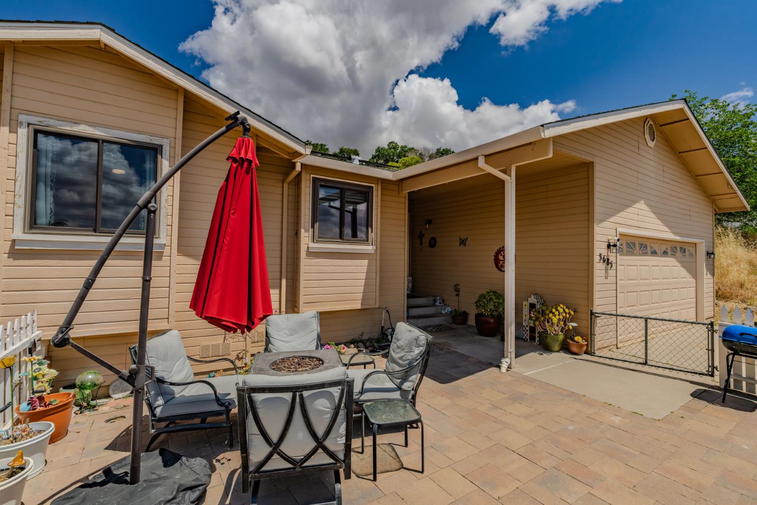 Detail Gallery Image 3 of 31 For 3685 Lakeview Dr, Ione,  CA 95640 - 3 Beds | 2 Baths