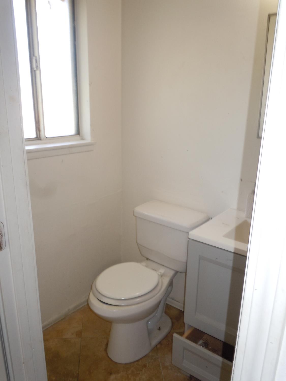 Detail Gallery Image 16 of 33 For 7100 20th St, Sacramento,  CA 95822 - 3 Beds | 2 Baths