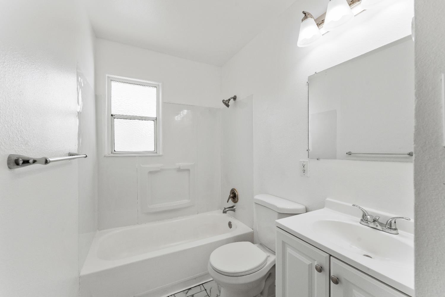 Detail Gallery Image 19 of 23 For 5741 San Vincente Way, North Highlands,  CA 95660 - 3 Beds | 1 Baths