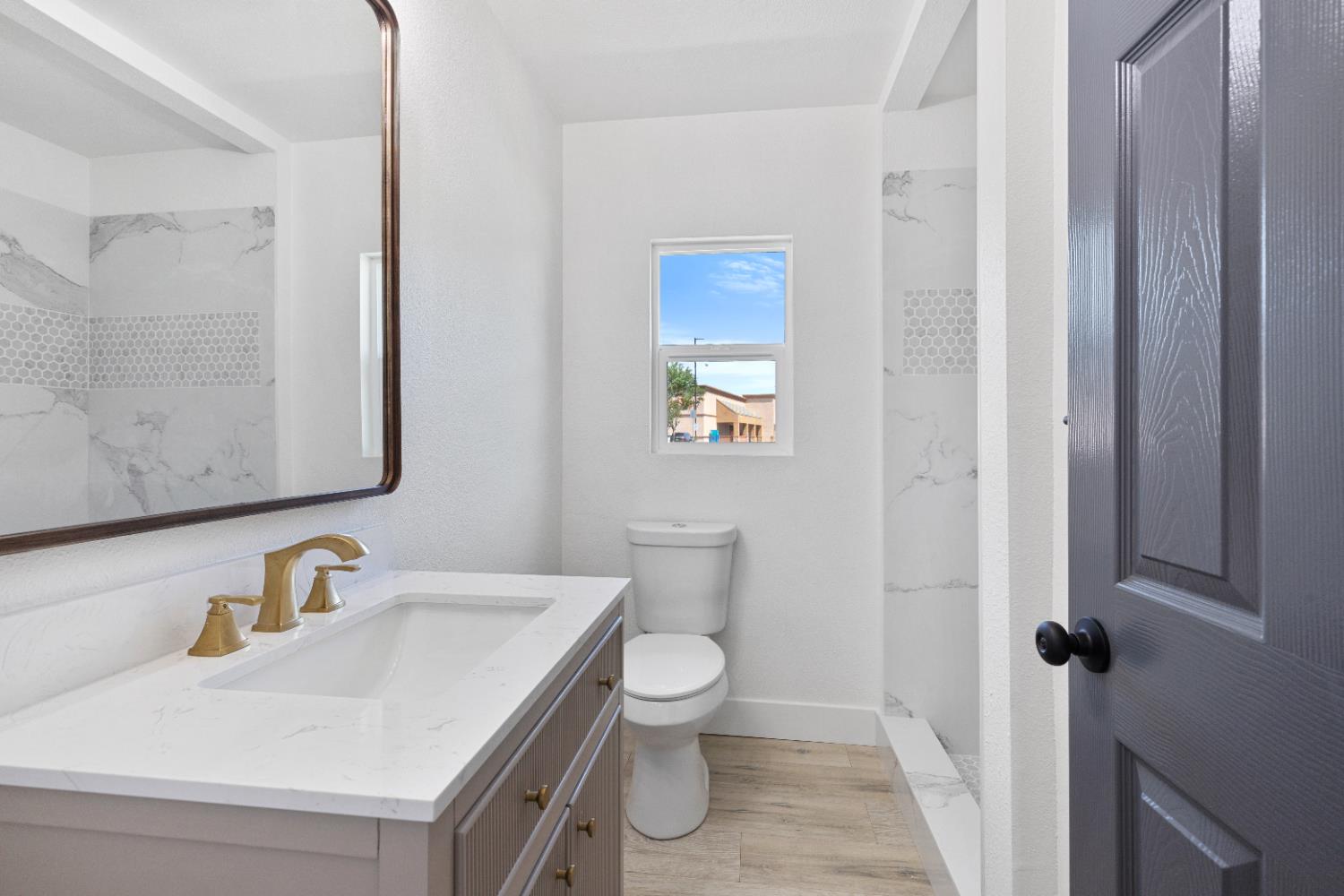 Detail Gallery Image 20 of 40 For 2124 Scenic Dr, Modesto,  CA 95355 - 4 Beds | 3/1 Baths