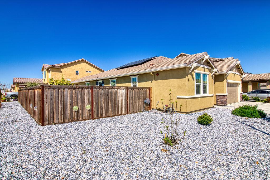 Detail Gallery Image 3 of 32 For 705 Somerset Way, Patterson,  CA 95363 - 3 Beds | 2 Baths