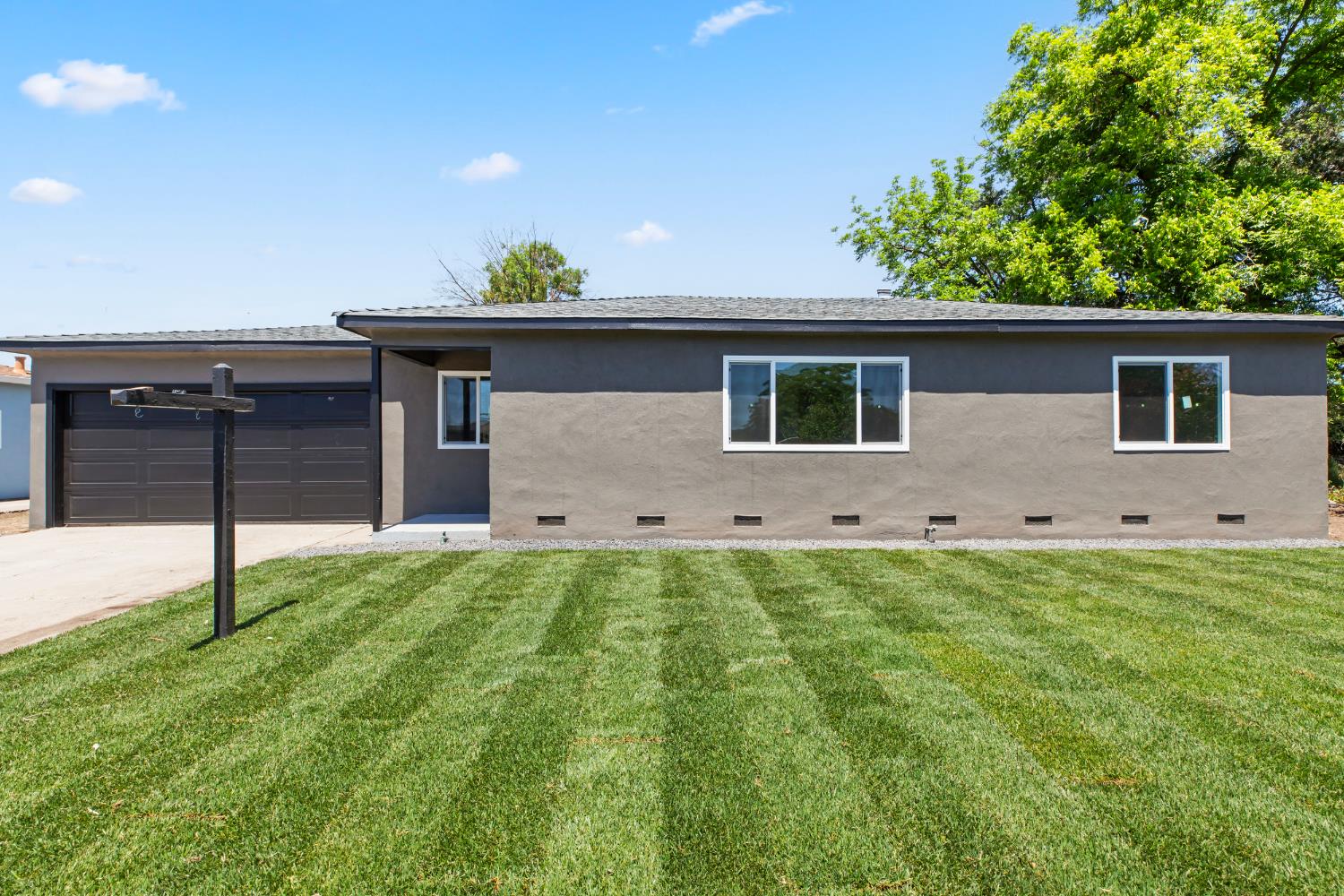 Detail Gallery Image 2 of 18 For 4803 Section, Stockton,  CA 95215 - 3 Beds | 1 Baths