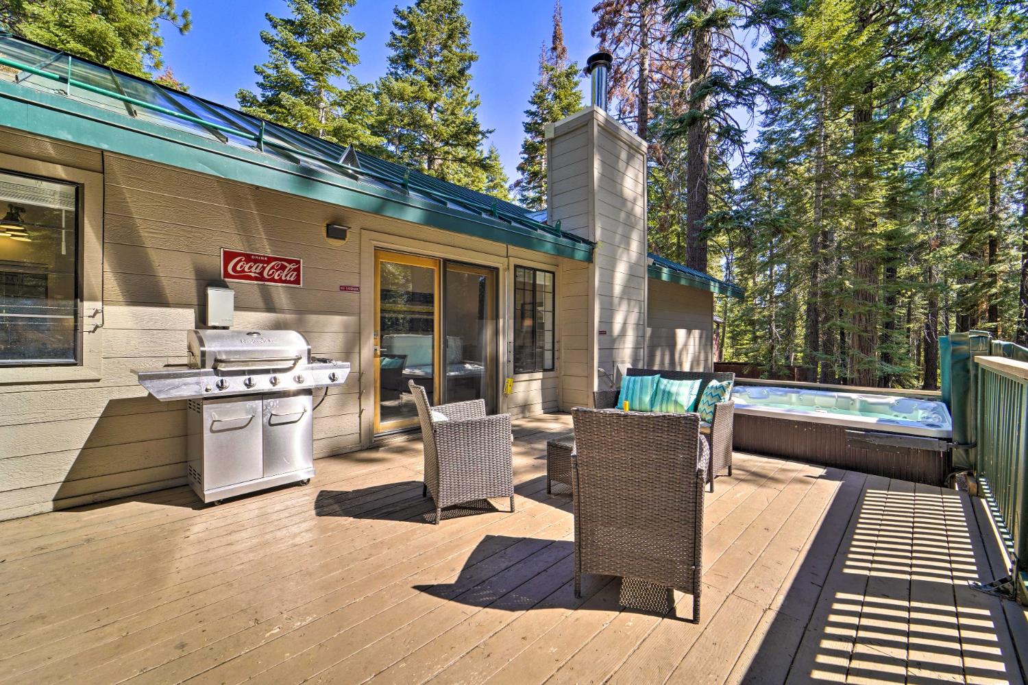 Detail Gallery Image 22 of 25 For 391 Tahoe Woods Blvd, Tahoe City,  CA 96145 - 3 Beds | 2 Baths