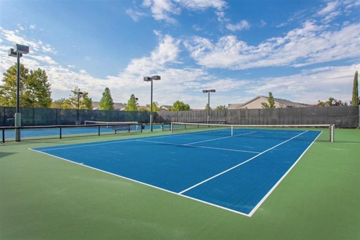 Detail Gallery Image 37 of 41 For 2832 Rockaway Ln, Sacramento,  CA 95835 - 2 Beds | 2 Baths
