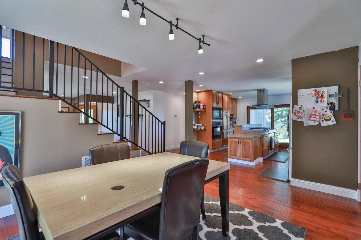 Detail Gallery Image 17 of 96 For 3081 Little Spur, Somerset,  CA 95684 - 3 Beds | 2 Baths