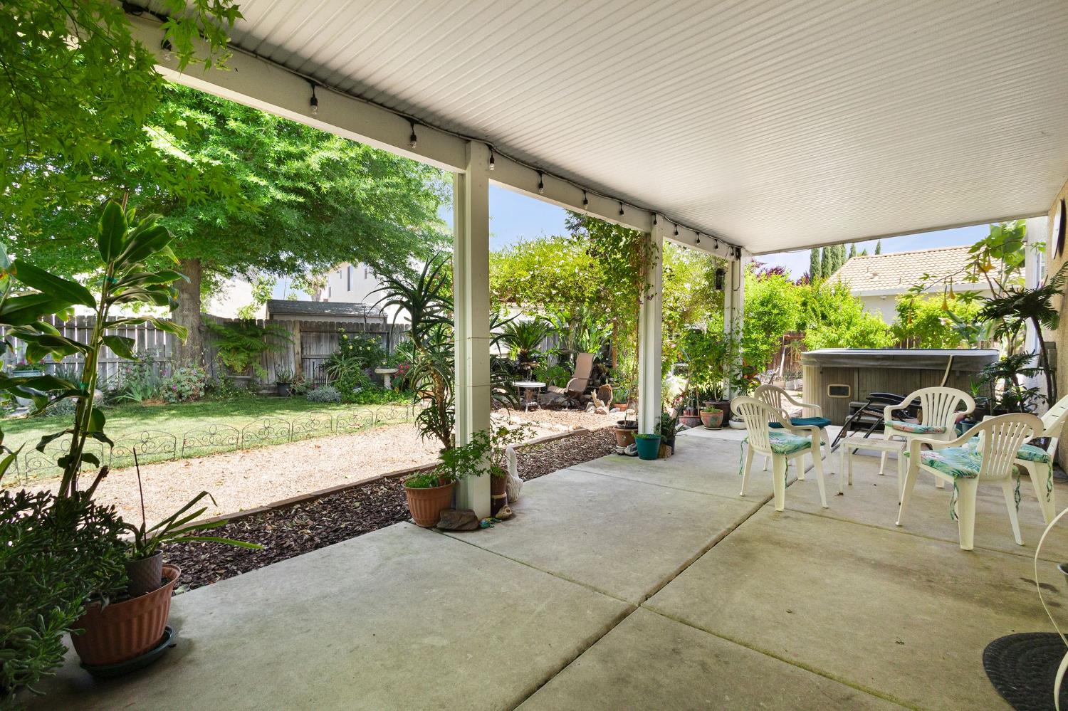 Detail Gallery Image 21 of 51 For 1637 Dreamy Way, Sacramento,  CA 95835 - 3 Beds | 3 Baths