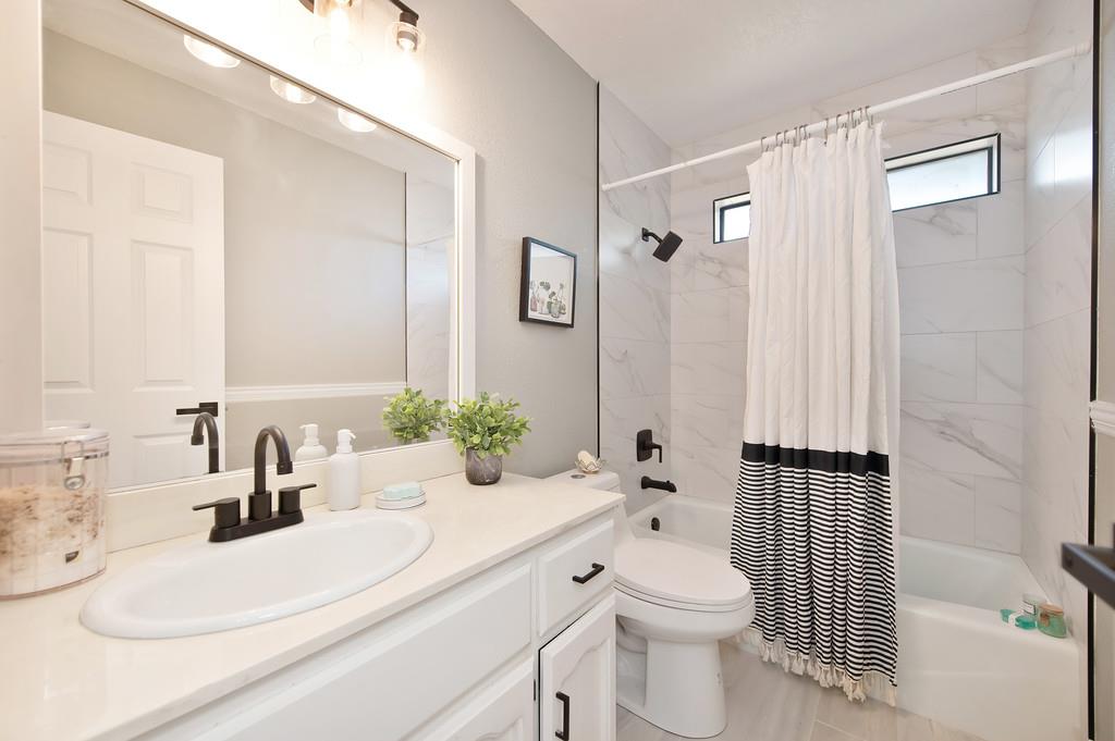 Detail Gallery Image 39 of 58 For 6895 Country Ct, Granite Bay,  CA 95746 - 4 Beds | 3 Baths