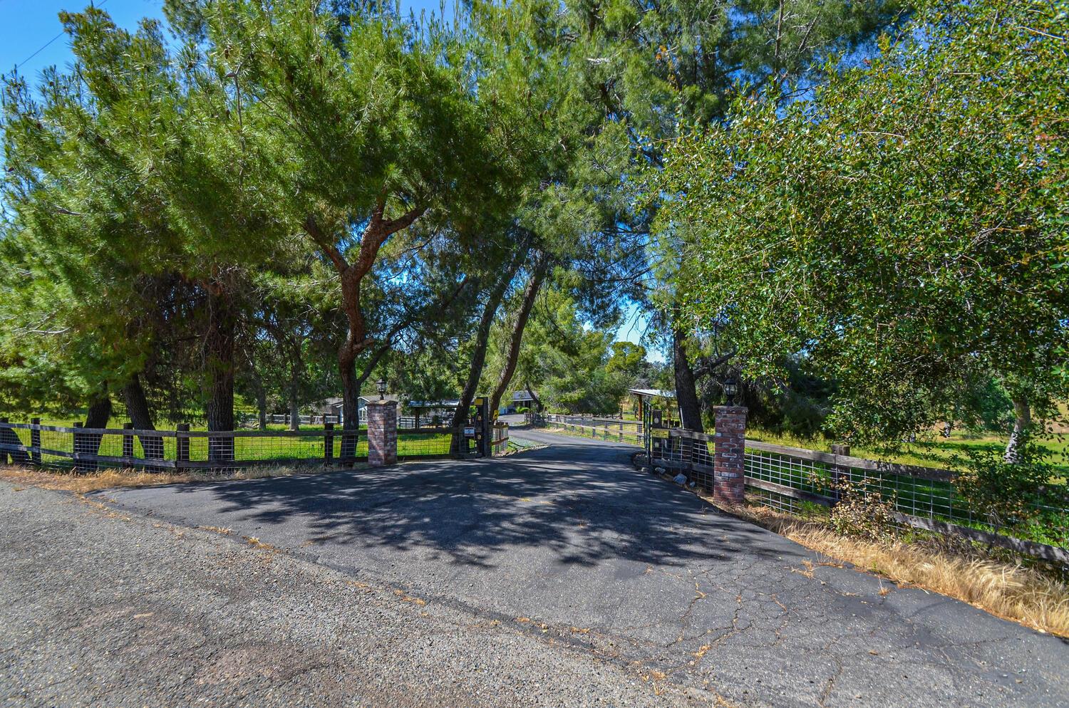 Detail Gallery Image 30 of 97 For 5571 Reservation Road, Ione,  CA 95640 - 3 Beds | 3 Baths