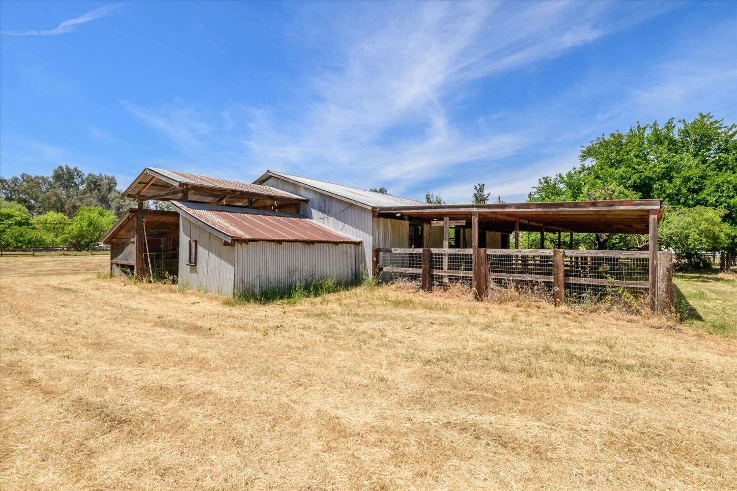 Detail Gallery Image 37 of 56 For 25233 County Road 96, Davis,  CA 95616 - 4 Beds | 2 Baths