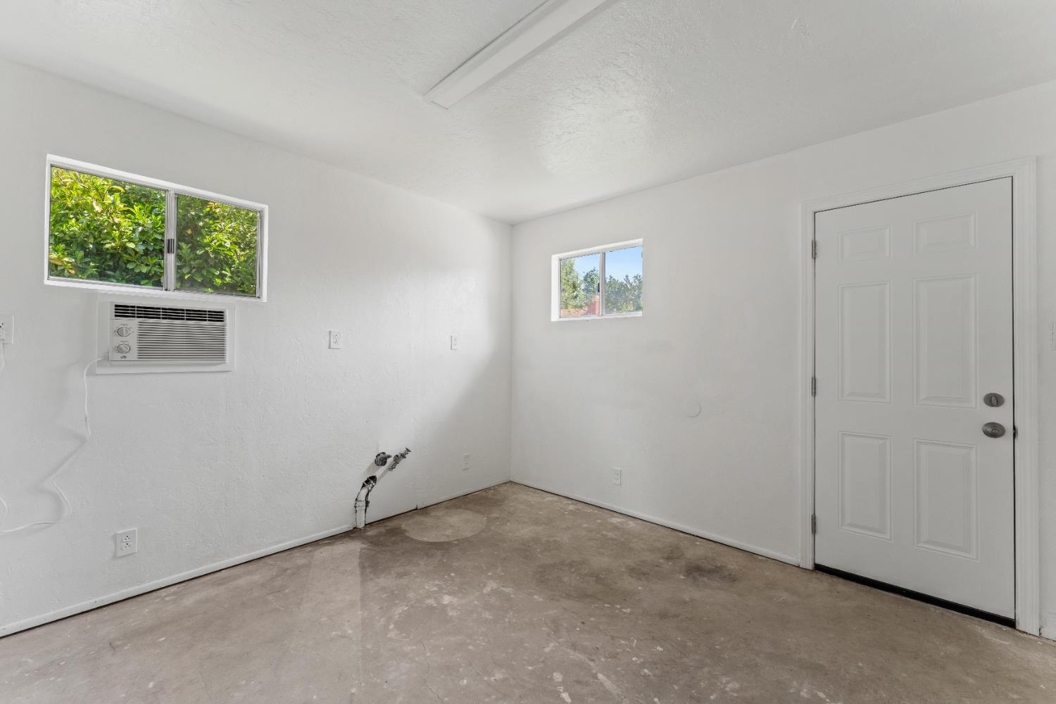 Detail Gallery Image 19 of 23 For 1325 Glenwood Rd, Sacramento,  CA 95864 - 3 Beds | 2 Baths
