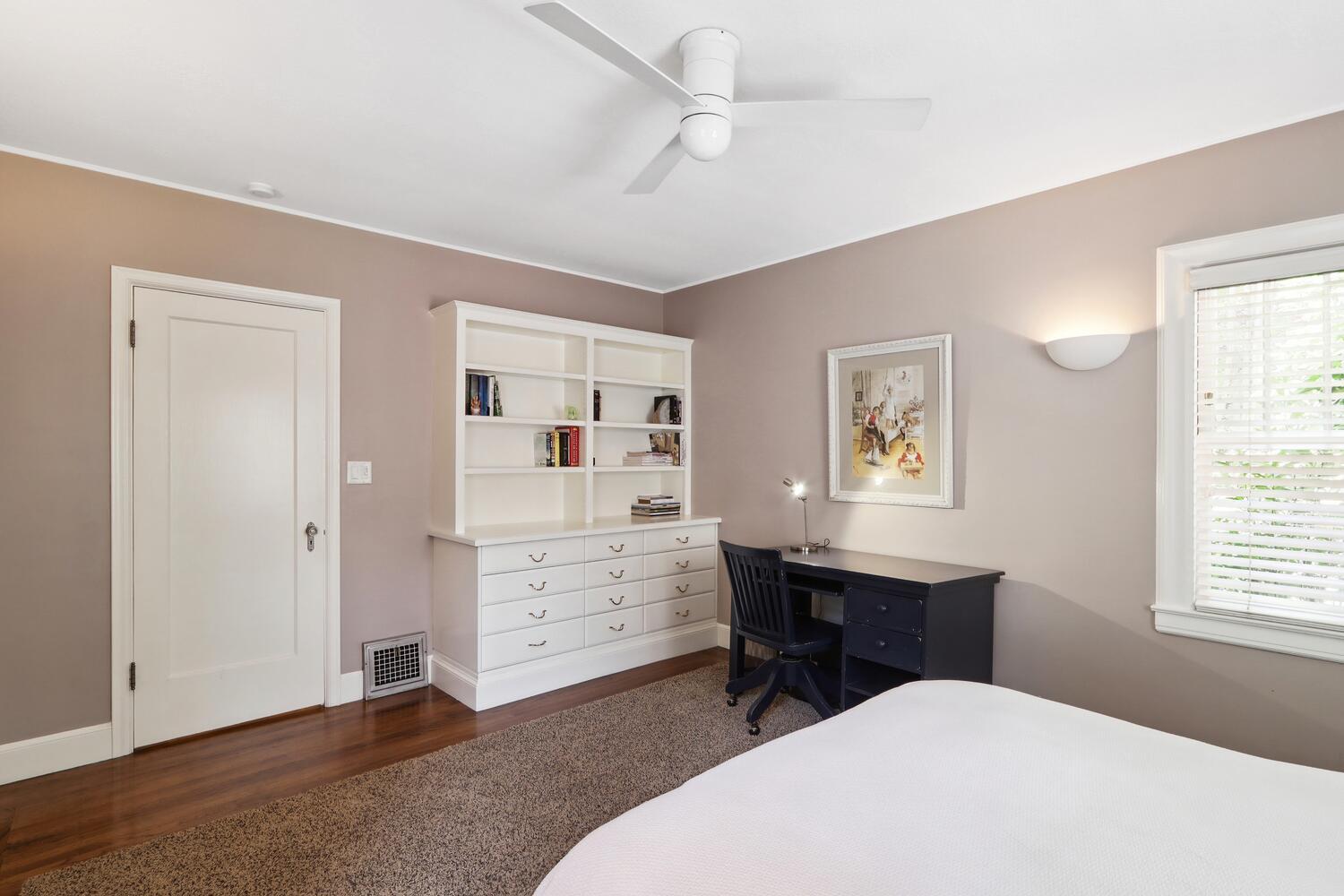 Detail Gallery Image 39 of 62 For 2665 Donner Way, Sacramento,  CA 95818 - 4 Beds | 3 Baths