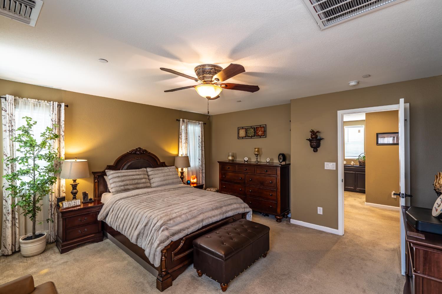 Detail Gallery Image 46 of 52 For 5271 Cloud Crest Way, Sacramento,  CA 95835 - 3 Beds | 2/1 Baths